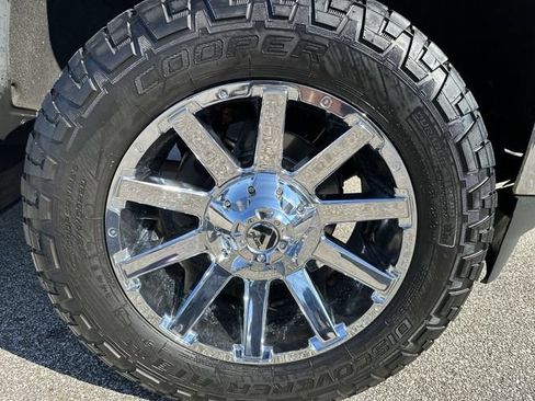 Used 2019 Chevrolet Silverado 2500 LTZ w/ Duramax Plus Package AWD/4WD image 21