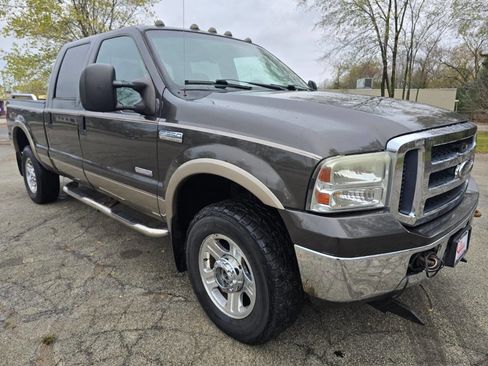 Used 2005 Ford F350 Lariat image 3