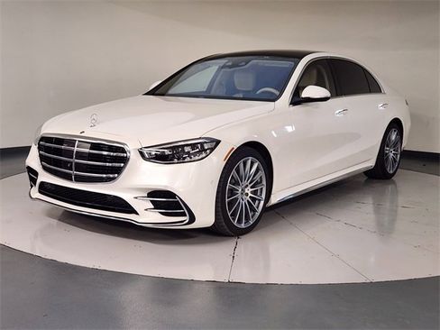 Used 2022 Mercedes-Benz S 580 4MATIC Sedan image 1