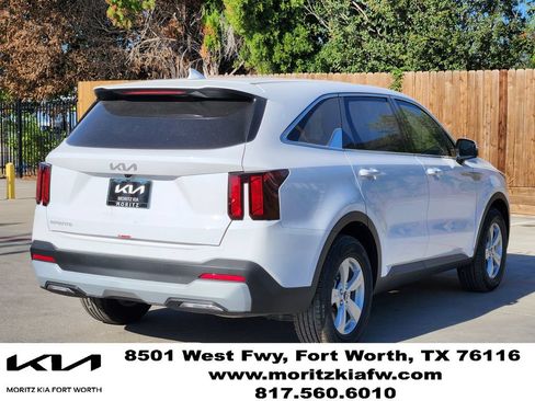 New 2026 Kia Sorento LX FWD image 3