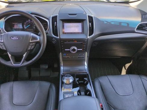 Used 2019 Ford Edge Titanium w/ Equipment Group 301A AWD/4WD image 13
