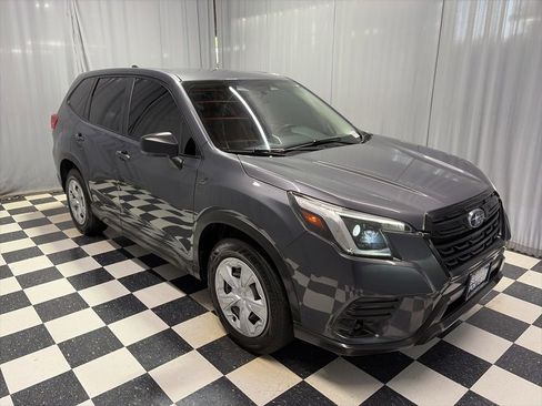 Used 2022 Subaru Forester AWD/4WD image 3