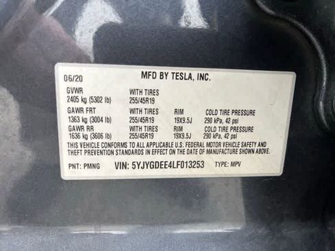 Used 2020 Tesla Model Y Long Range image 9
