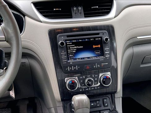 Used 2016 Chevrolet Traverse LTZ image 7