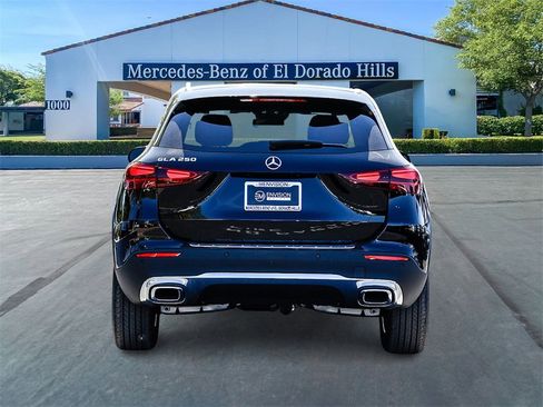 New 2025 Mercedes-Benz GLA 250 image 3