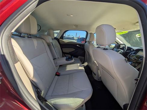 Used 2017 Ford Focus Electric Hatchback image 28