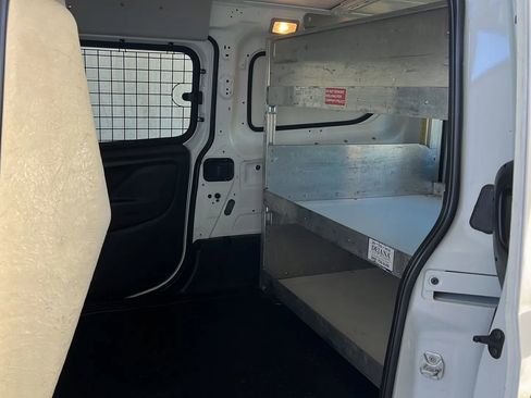 Used 2019 RAM ProMaster City Tradesman SLT image 5