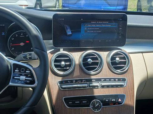 Used 2020 Mercedes-Benz C 300 Sedan image 27