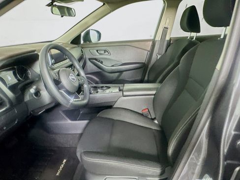 Used 2023 Nissan Rogue S image 13