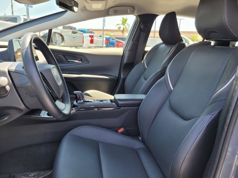 Used 2024 Toyota Prius XLE FWD image 10