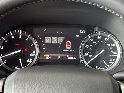 Used 2021 Toyota Highlander Limited image 24