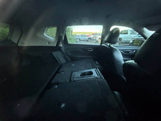 Used 2018 Nissan Rogue SL FWD image 12