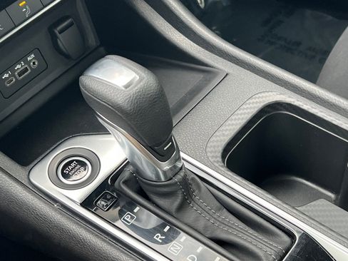 Used 2024 Nissan Sentra SV image 22