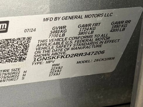 Used 2024 Chevrolet Suburban Premier w/ Premium Package image 30