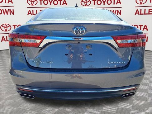Used 2018 Toyota Avalon Limited w/ All Weather Liner Package FWD image 9