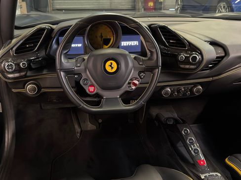 Used 2018 Ferrari 488 GTB RWD image 23