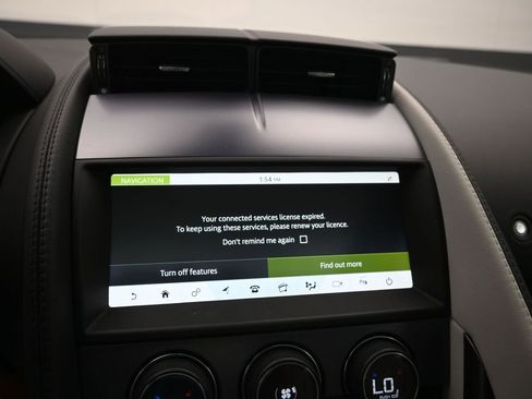 Used 2019 Jaguar F-TYPE Coupe image 3