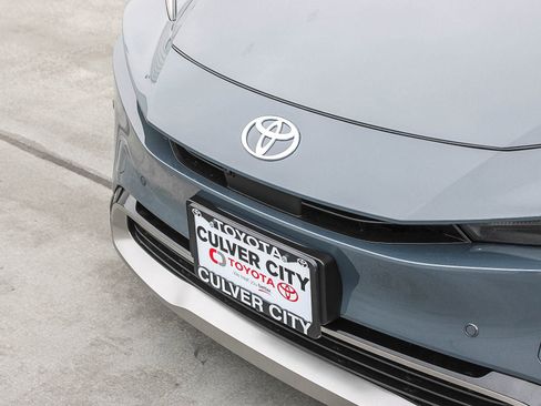 New 2026 Toyota Prius XSE Premium image 6