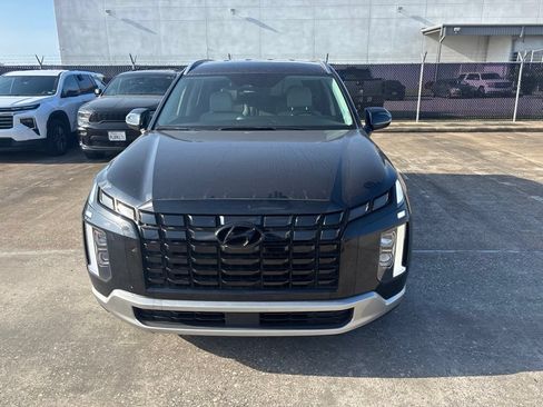 Used 2024 Hyundai Palisade SEL FWD image 2