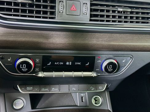 Used 2024 Audi Q5 2.0T Premium Plus image 24