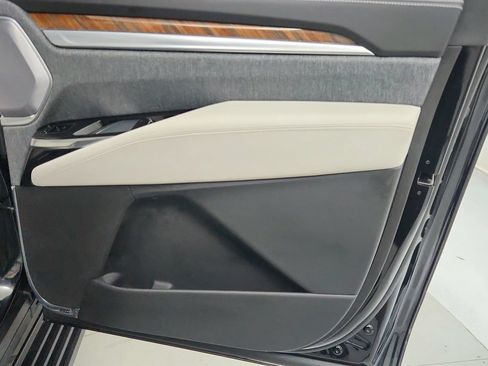 Certified 2026 Cadillac Escalade ESV Platinum Luxury w/ LPO, Floor Liner Package AWD/4WD image 26