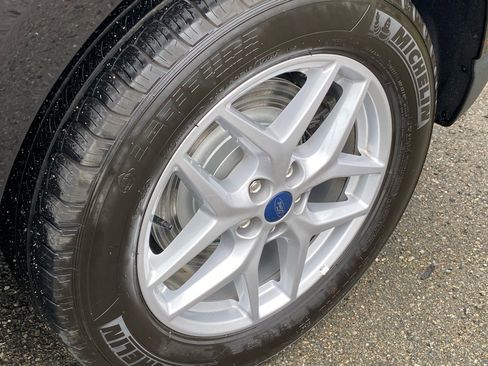 Certified 2022 Ford Edge SEL w/ Convenience Package image 23