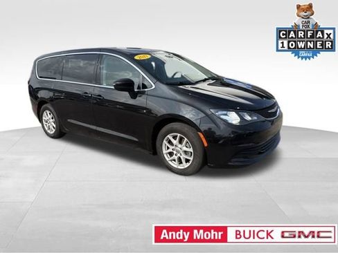Used 2017 Chrysler Pacifica Touring FWD image 13