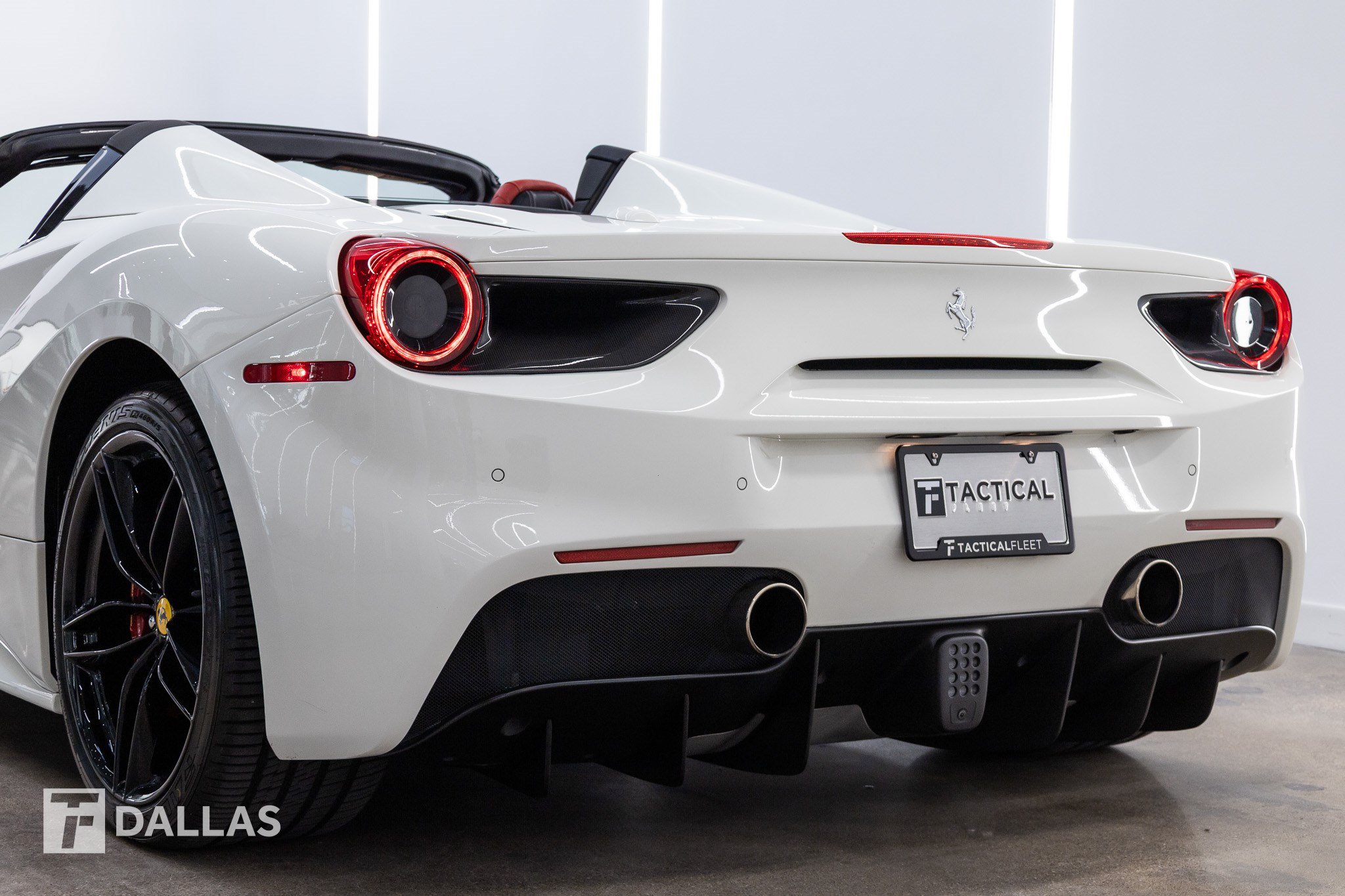 Used 2019 Ferrari 488 Spider RWD image 7