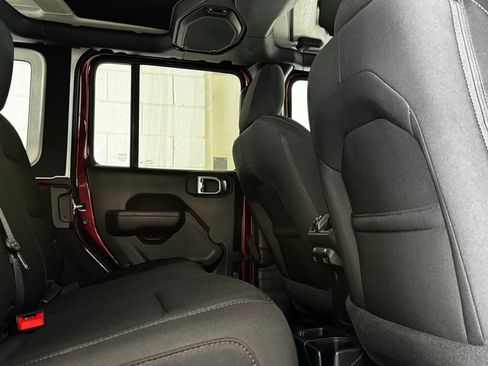 Certified 2022 Jeep Wrangler Unlimited Sport AWD/4WD image 7