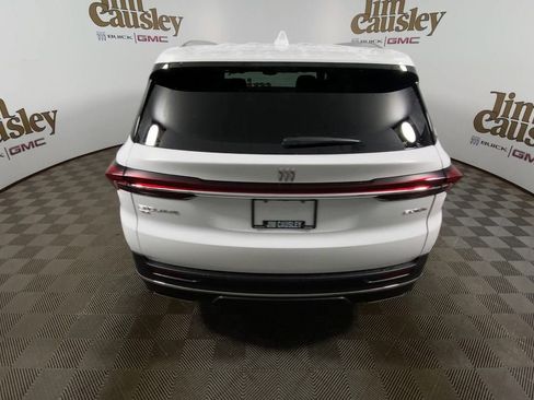 Used 2026 Buick Enclave Preferred w/ Power Package image 7