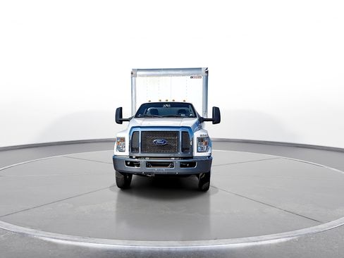 Used 2019 Ford F650 2WD Regular Cab Super Duty image 3
