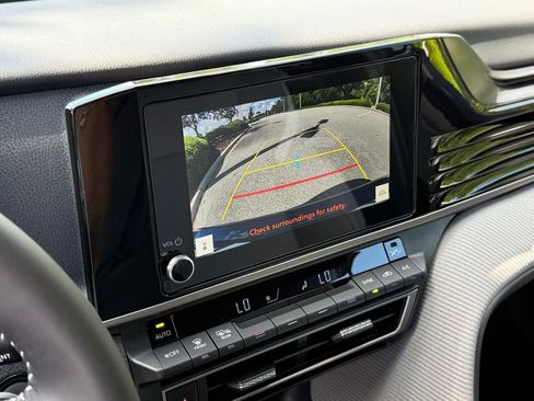 Used 2026 Toyota Camry SE w/ Convenience Package FWD image 17