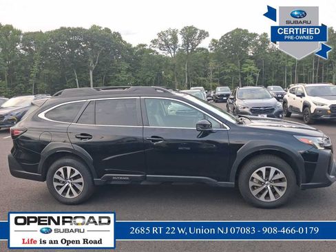 Used 2025 Subaru Outback Premium AWD/4WD image 3