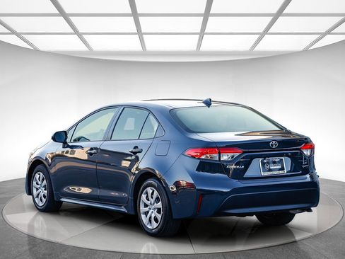 Used 2026 Toyota Corolla LE FWD image 2