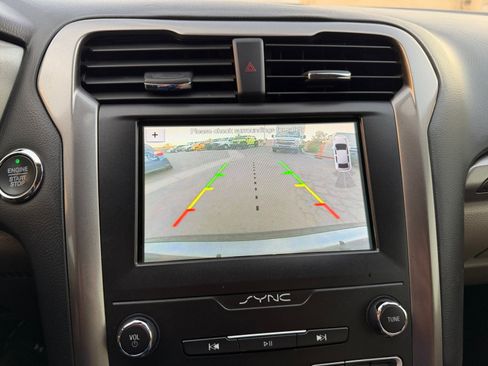 Used 2019 Ford Fusion SEL FWD image 26