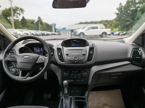 Used 2017 Ford Escape SE AWD/4WD image 25