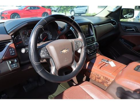 Used 2015 Chevrolet Tahoe LTZ RWD image 17