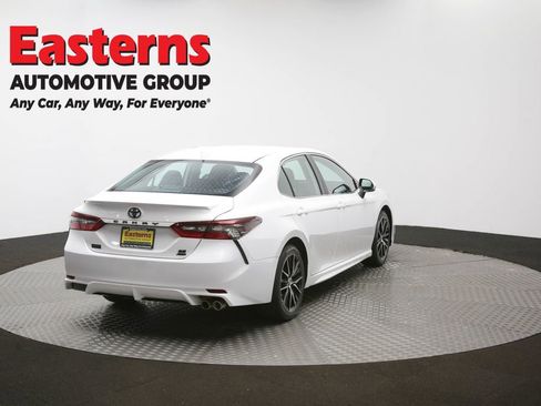 Used 2024 Toyota Camry SE AWD/4WD image 38