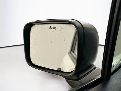 Used 2016 Jeep Renegade Sport w/ Power & Air Group AWD/4WD image 16