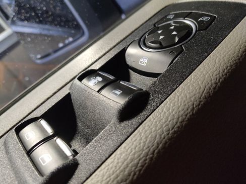 Used 2018 Ford F150 XLT image 27