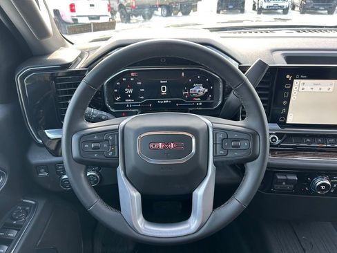 Used 2024 GMC Sierra 1500 Elevation image 4