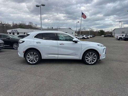 New 2026 Buick Envision Avenir image 3