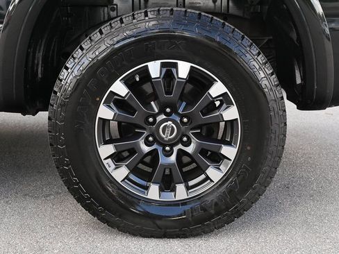 Used 2019 Nissan Titan PRO-4X image 8