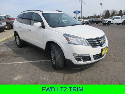 Used 2015 Chevrolet Traverse LT image 5