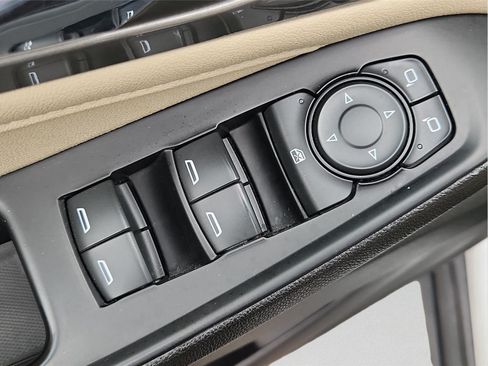 Used 2024 Chevrolet Traverse LS w/ Safety Package FWD image 22