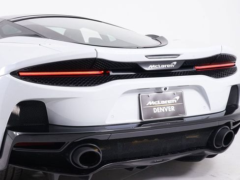 Used 2022 McLaren GT RWD image 20