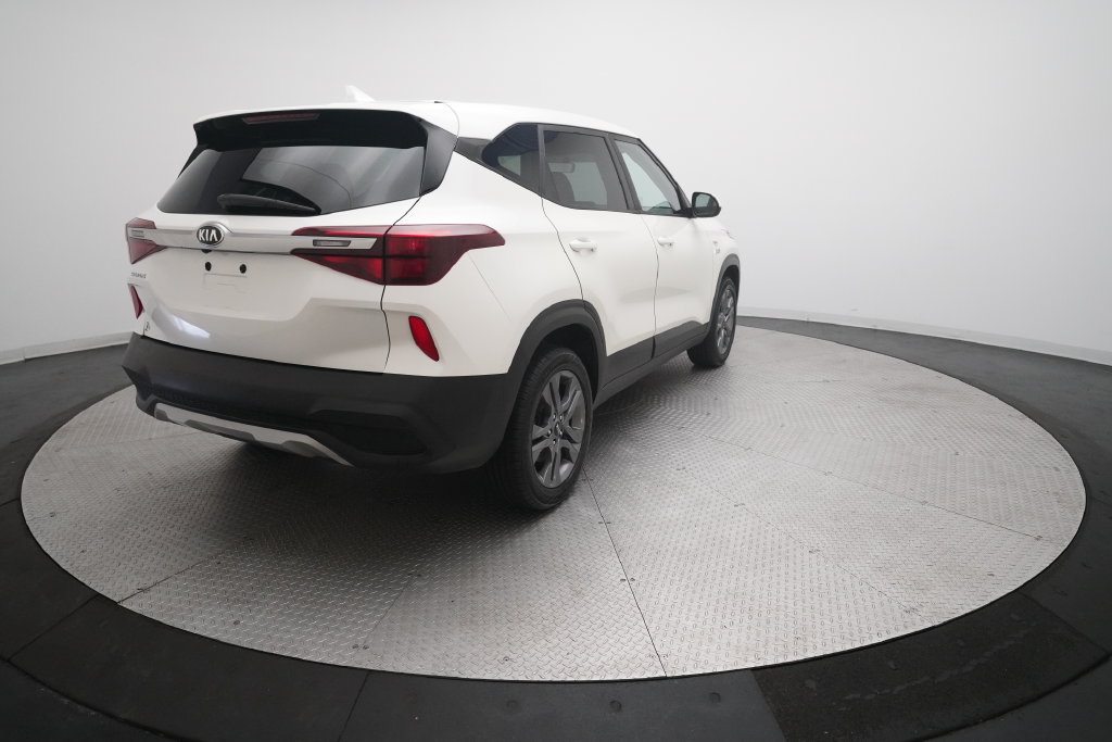 Used 2021 Kia Seltos LX AWD/4WD image 15