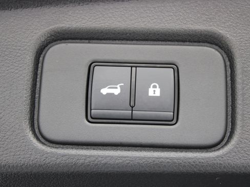 Certified 2025 Nissan Pathfinder Rock Creek image 8