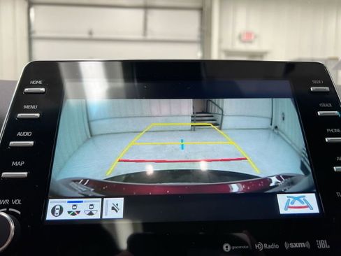 Used 2022 Toyota Avalon Limited w/ Advanced Safety Package image 16