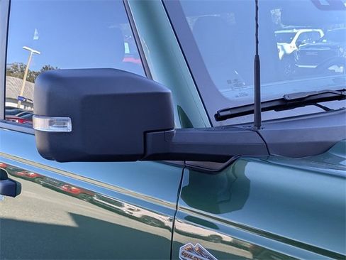 Used 2024 Ford Bronco Wildtrak image 8